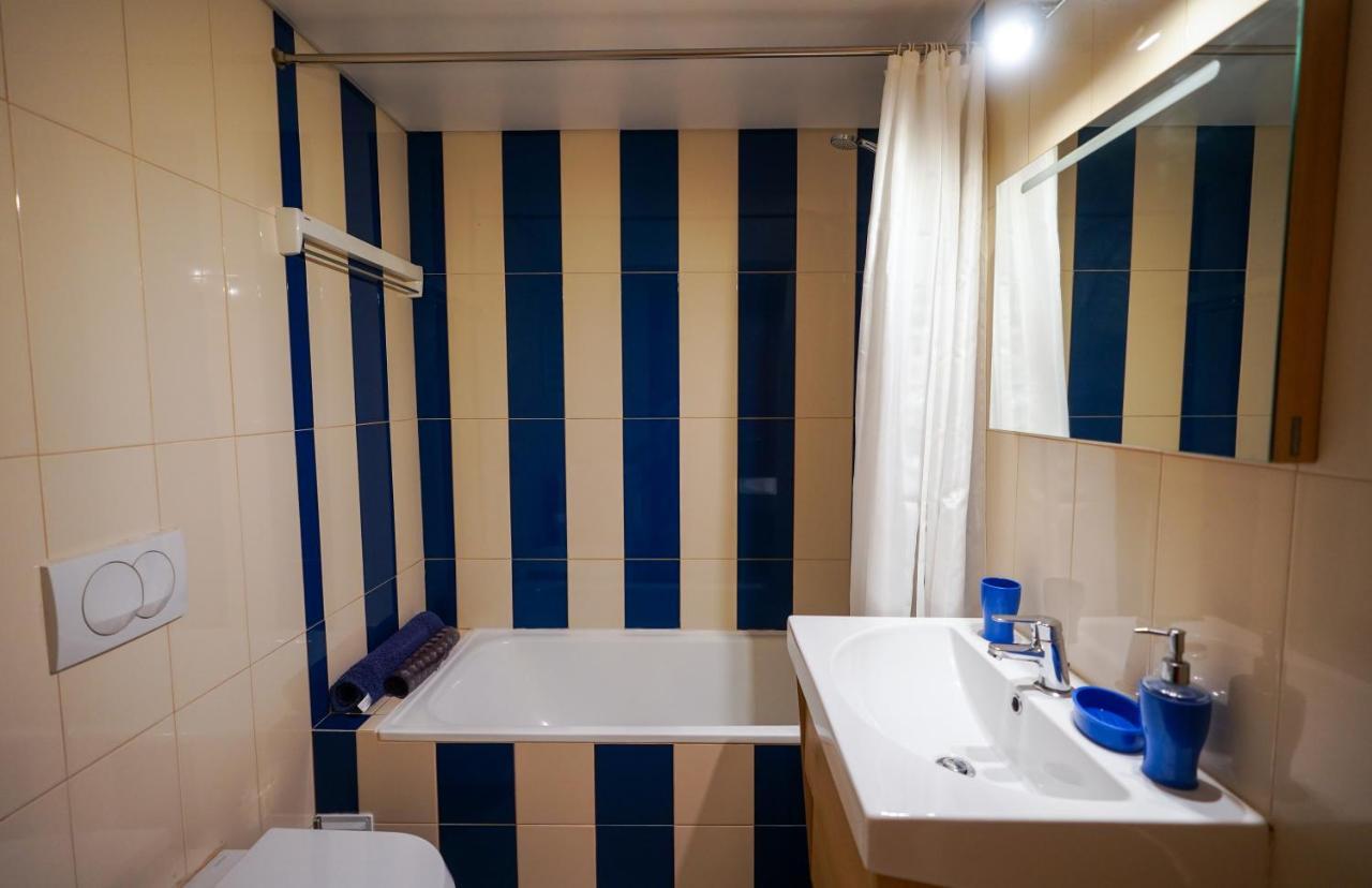 Bay View Apartment W/Pool 3-Min Walk To The Beach Albufeira Ngoại thất bức ảnh